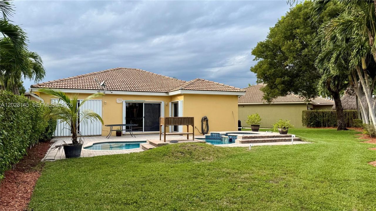 Active With Contract: $645,000 (3 beds, 2 baths, 1659 Square Feet)