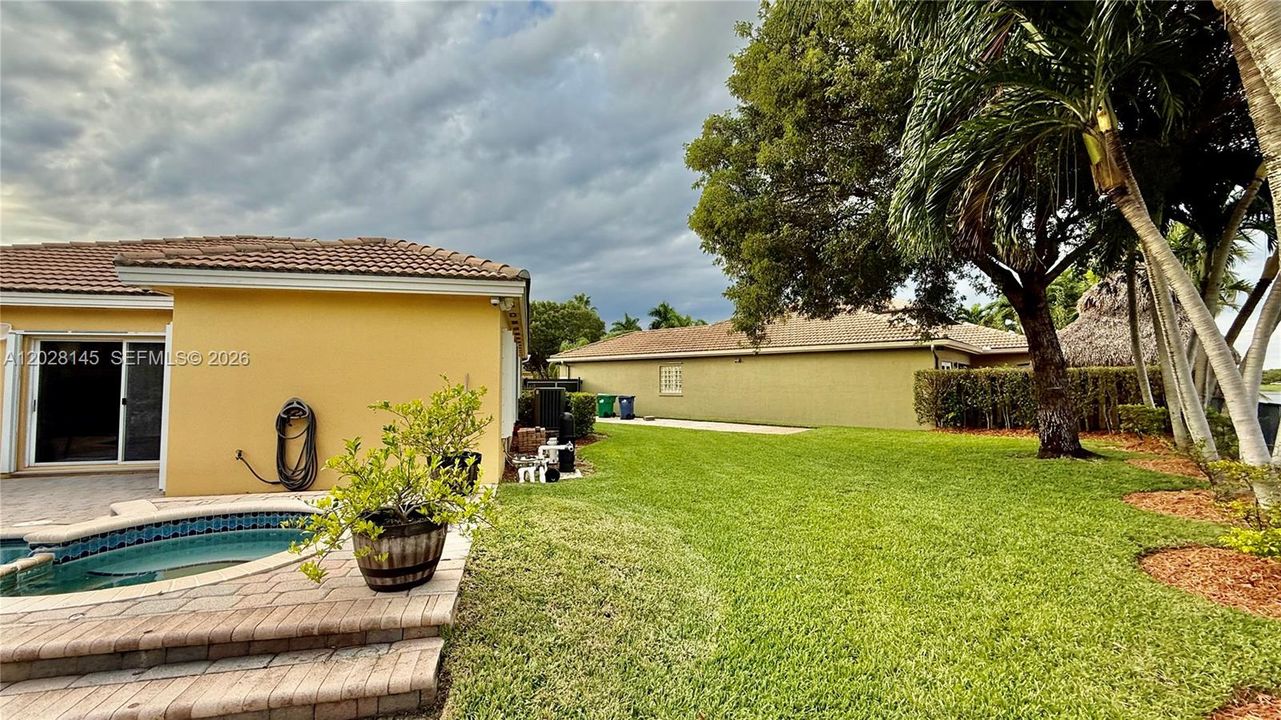 Active With Contract: $645,000 (3 beds, 2 baths, 1659 Square Feet)