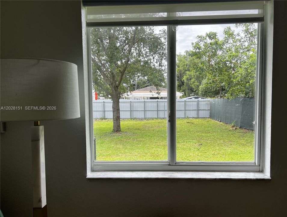 For Sale: $529,000 (4 beds, 2 baths, 1427 Square Feet)