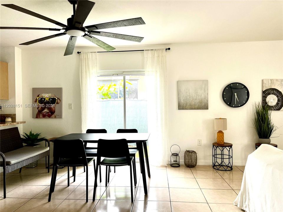 For Sale: $529,000 (4 beds, 2 baths, 1427 Square Feet)