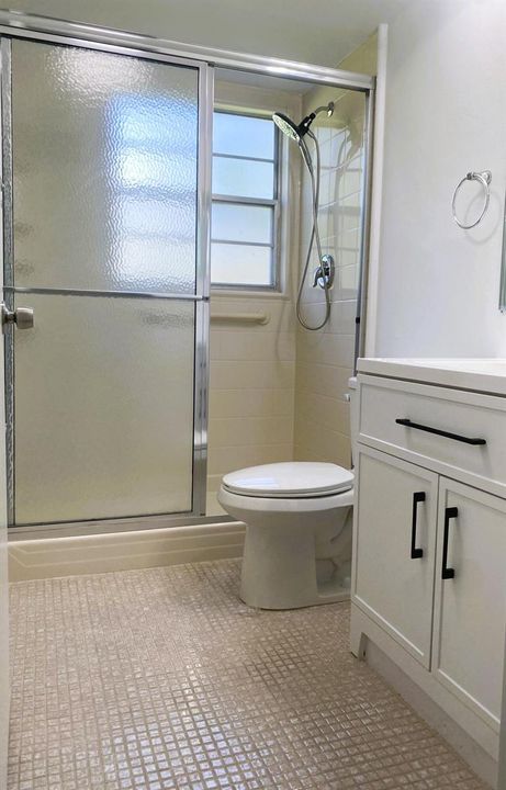 STALL SHOWER