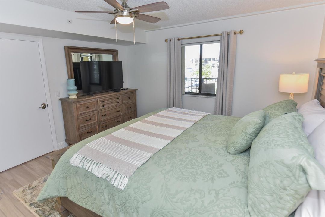 901 Seafarer Cir_#302_Marina Brier_16