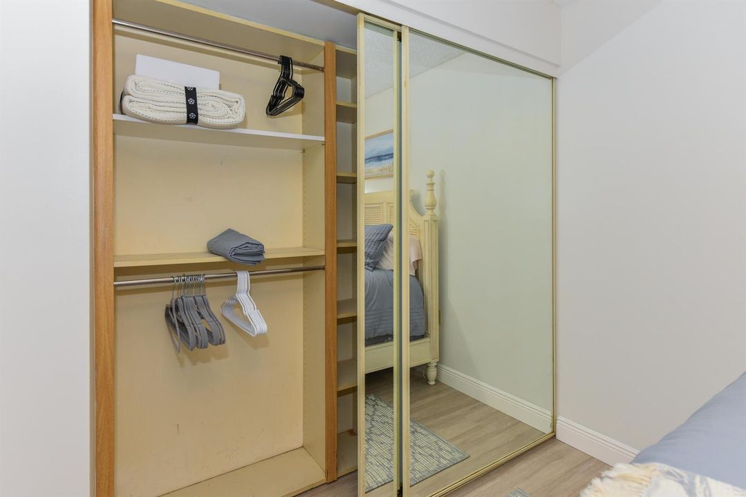 901 Seafarer Cir_#302_Marina Brier_27