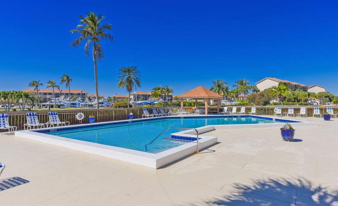 901 Seafarer Cir_#302_Marina Brier_40