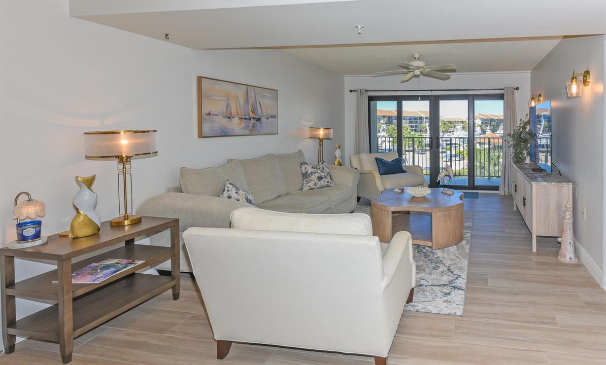 901 Seafarer Cir_#302_Marina Brier_32