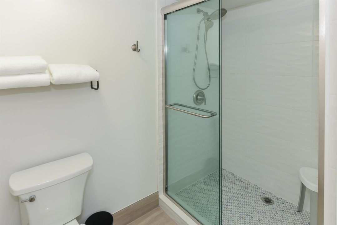 901 Seafarer Cir_#302_Marina Brier_18