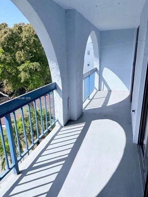 На продажу: $235,000 (1 спален, 1 ванн, 676 Квадратных фут)