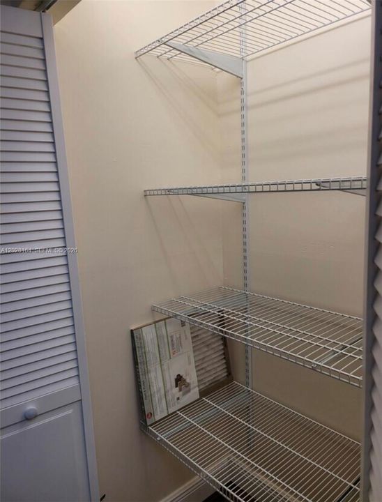 На продажу: $228,000 (1 спален, 1 ванн, 813 Квадратных фут)