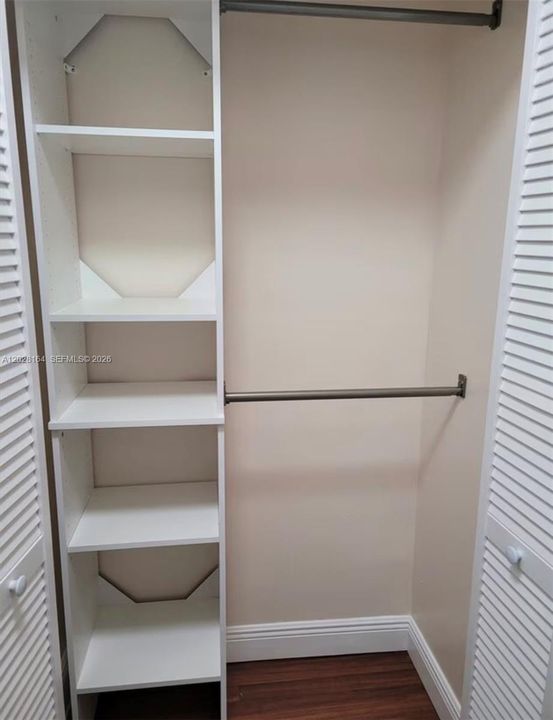 На продажу: $228,000 (1 спален, 1 ванн, 813 Квадратных фут)