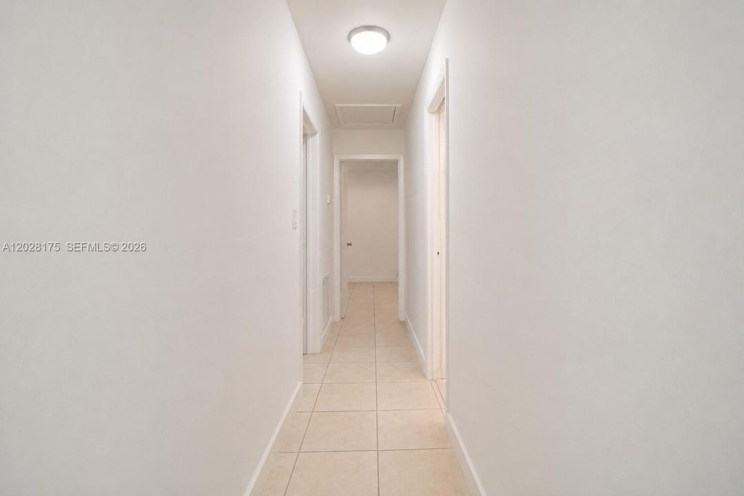 На продажу: $820,000 (4 спален, 4 ванн, 2115 Квадратных фут)