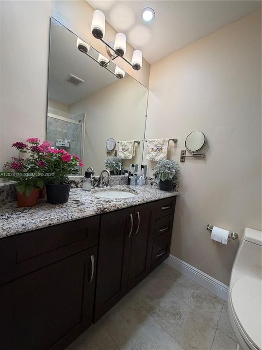 BATHROOM 2