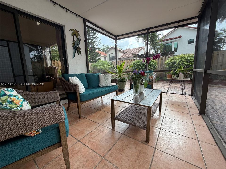 For Sale: $799,000 (3 beds, 2 baths, 1945 Square Feet)