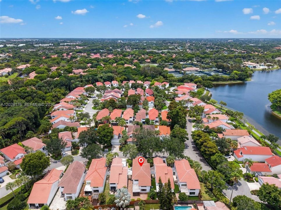 For Sale: $799,000 (3 beds, 2 baths, 1945 Square Feet)