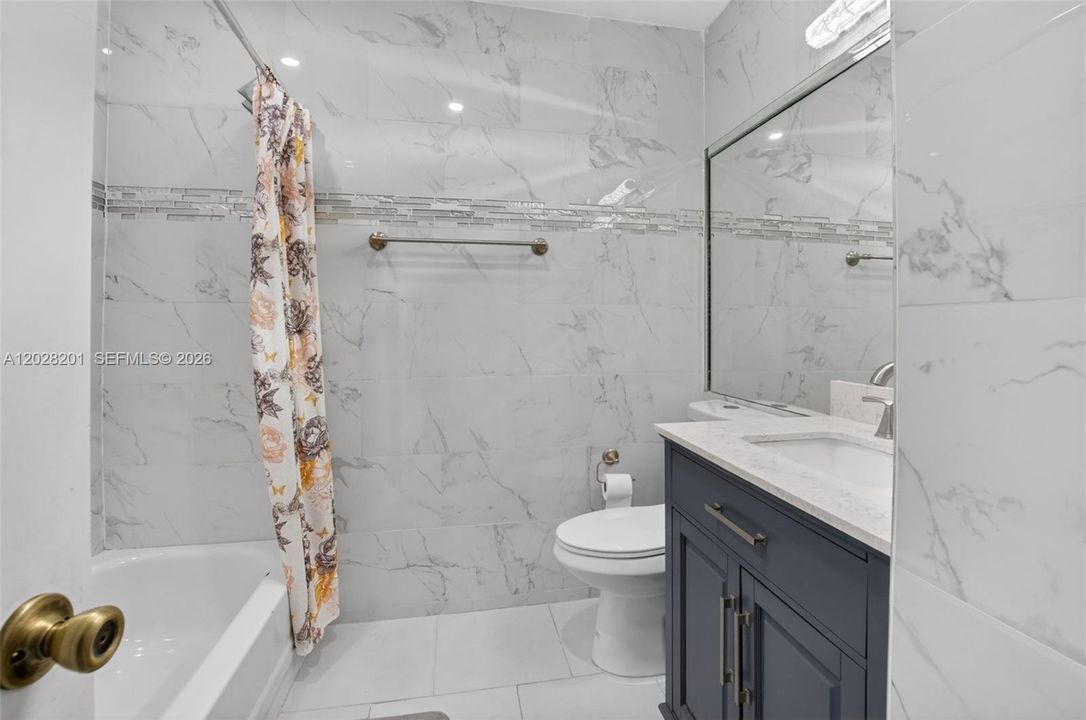 En Venta: $209,900 (3 camas, 2 baños, 1374 Pies cuadrados)