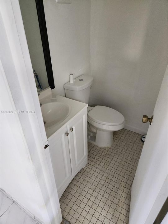 En Venta: $350,000 (3 camas, 2 baños, 1638 Pies cuadrados)