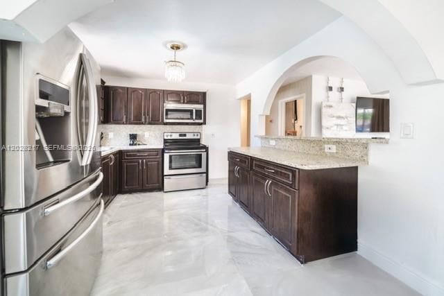 For Rent: $3,600 (3 beds, 2 baths, 1248 Square Feet)