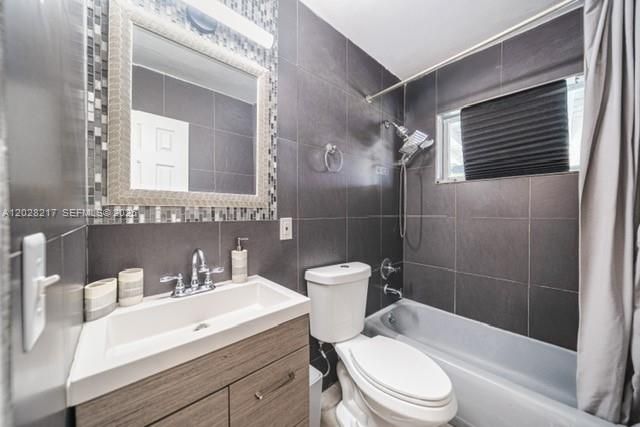 For Rent: $3,600 (3 beds, 2 baths, 1248 Square Feet)