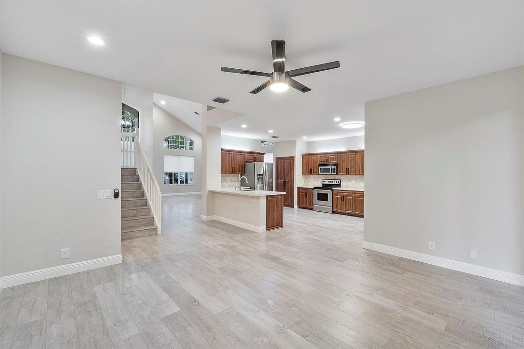 6364 NW 78th Dr_17