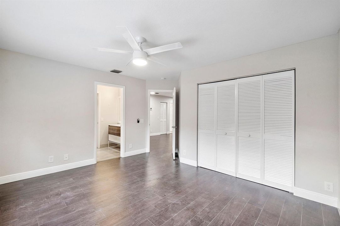 6364 NW 78th Dr_44