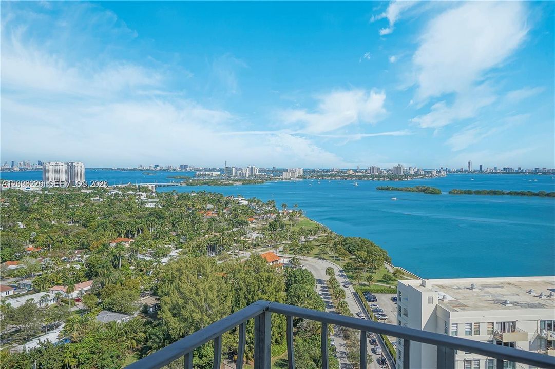 En Venta: $550,000 (2 camas, 2 baños, 1336 Pies cuadrados)