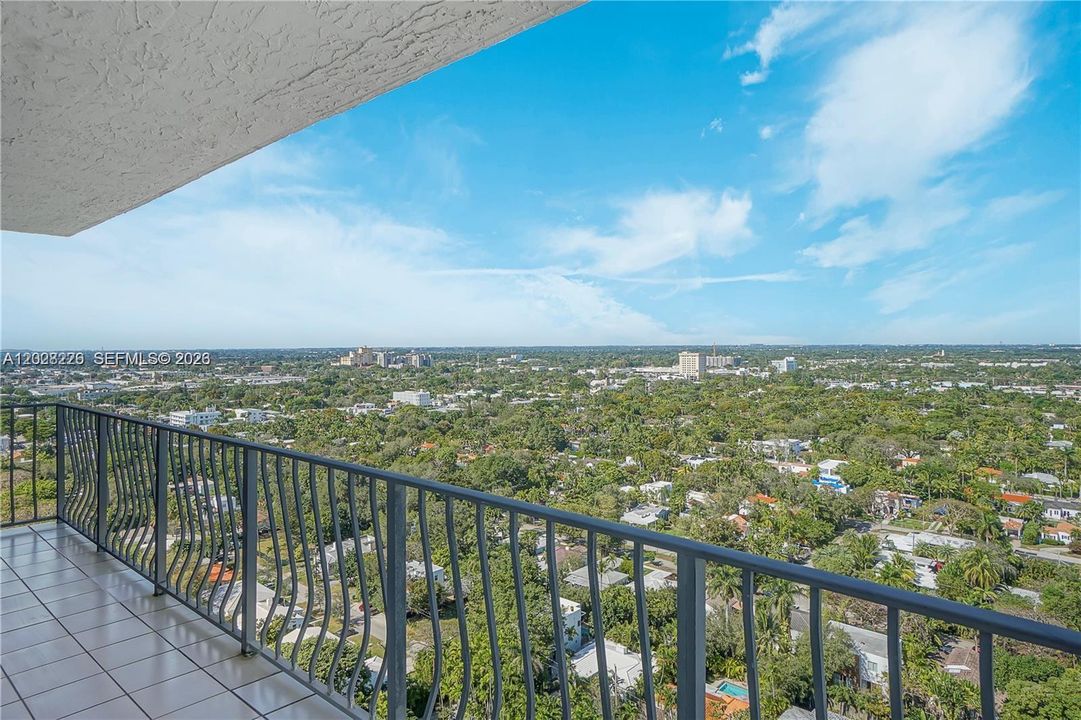 En Venta: $550,000 (2 camas, 2 baños, 1336 Pies cuadrados)