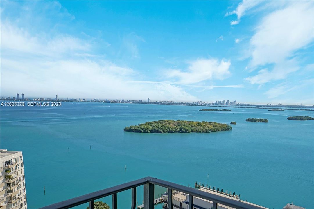 En Venta: $550,000 (2 camas, 2 baños, 1336 Pies cuadrados)