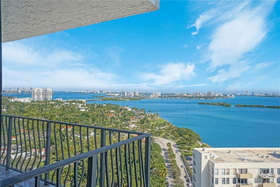 En Venta: $550,000 (2 camas, 2 baños, 1336 Pies cuadrados)