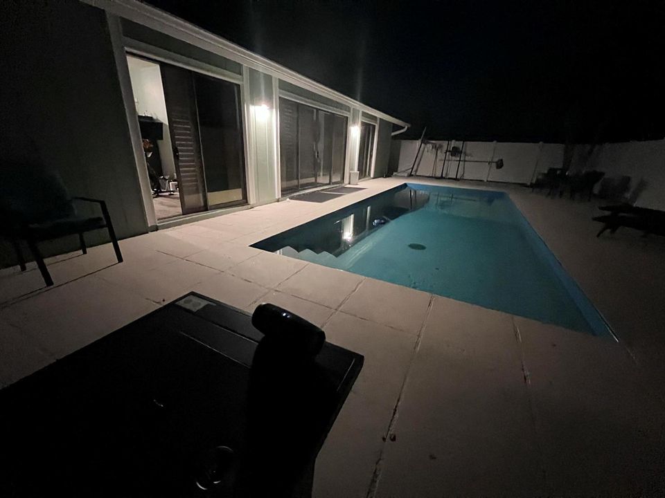 pool nite