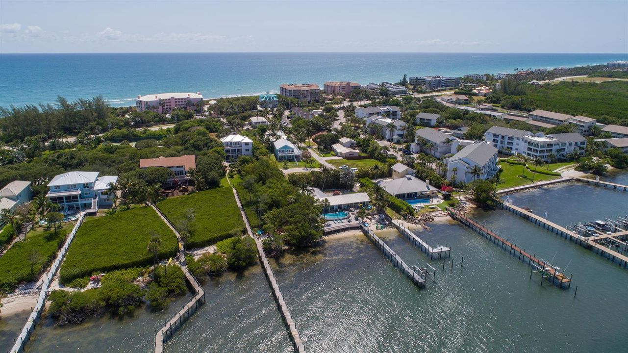 5157 NE Shore Village Terrace-print-020-