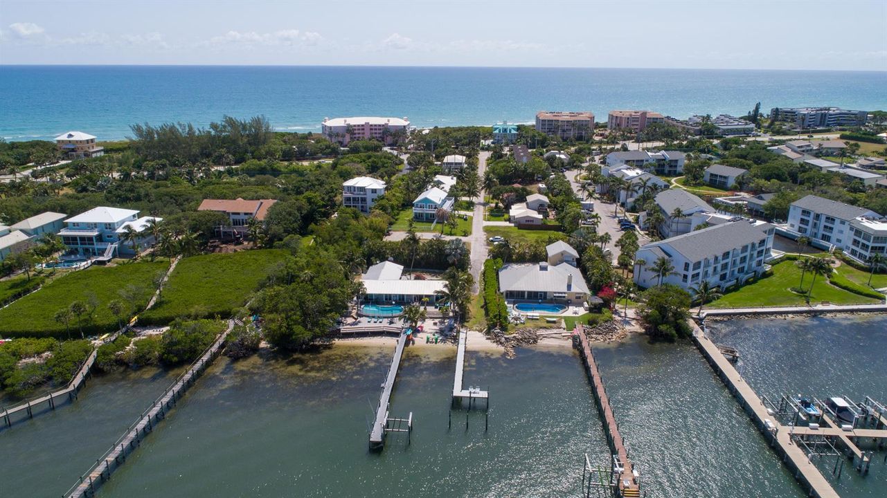 5157 NE Shore Village Terrace-print-022-