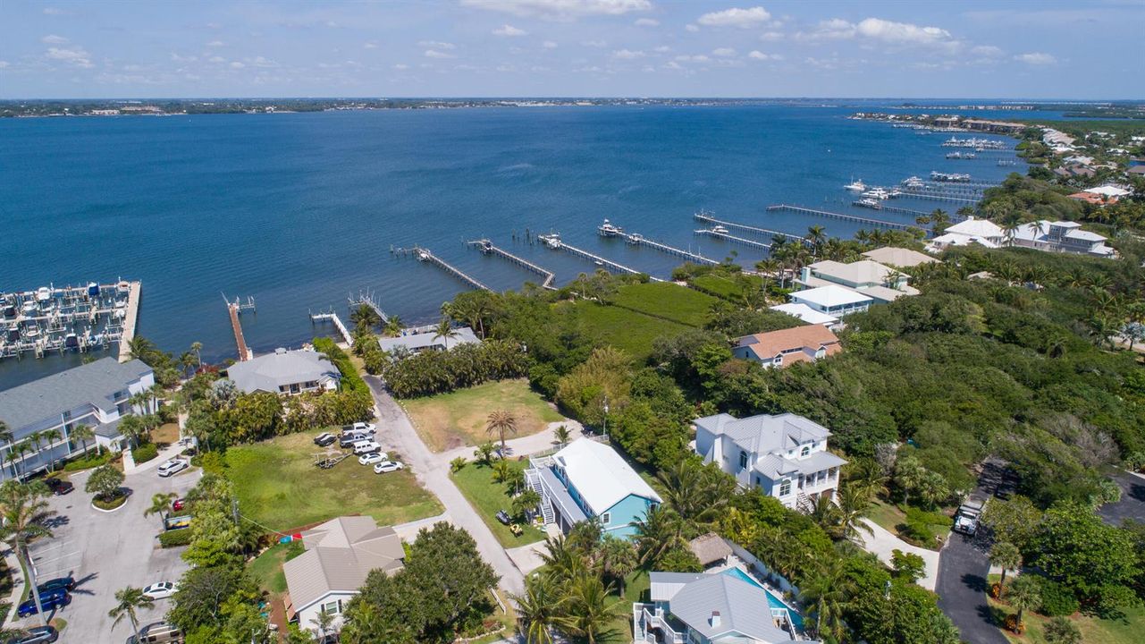 5157 NE Shore Village Terrace-print-010-