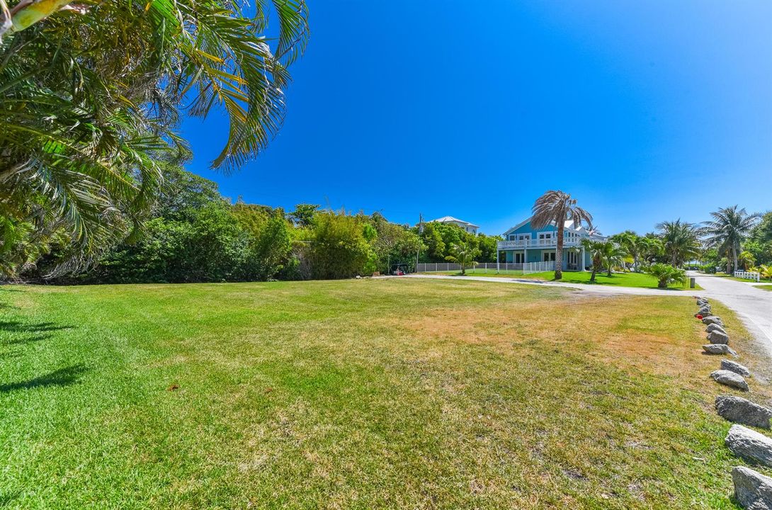 5157 NE Shore Village Terrace-print-031-