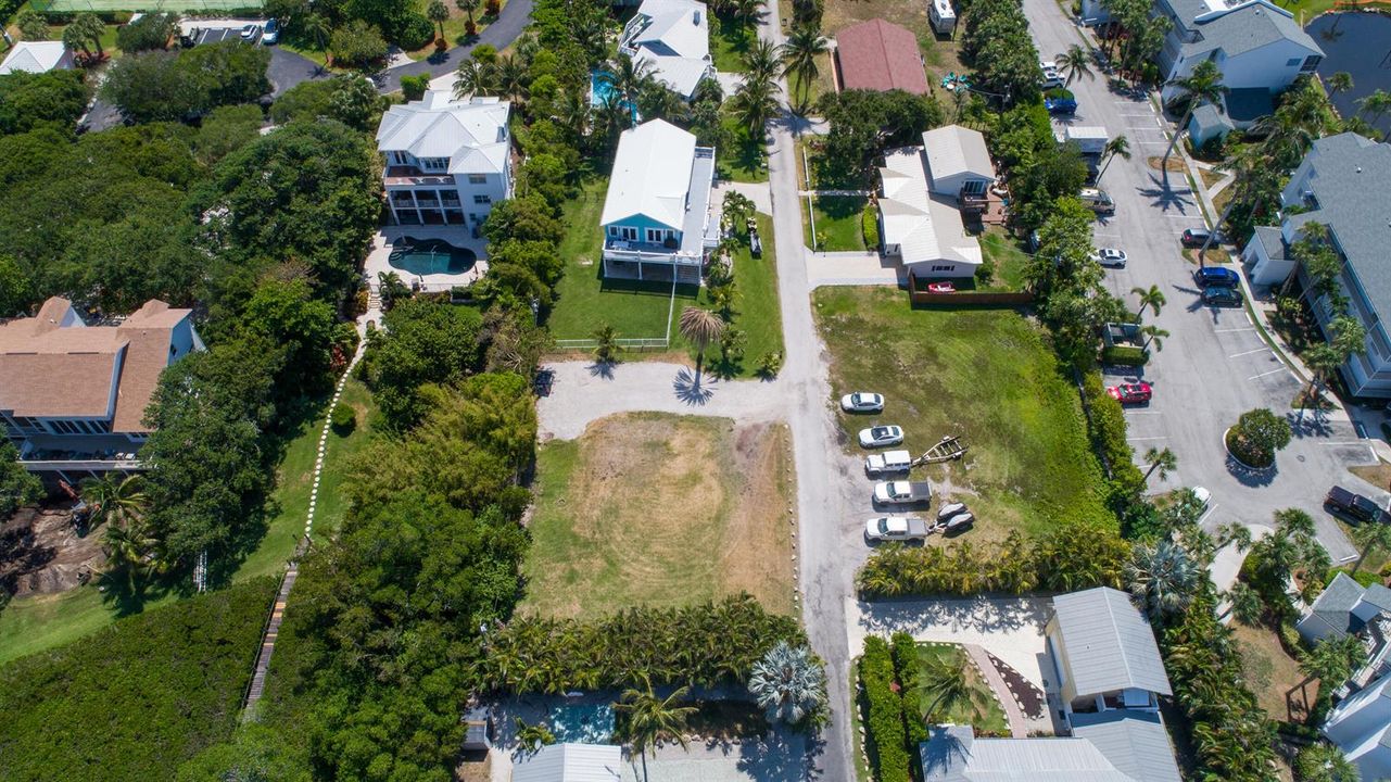 5157 NE Shore Village Terrace-print-023-