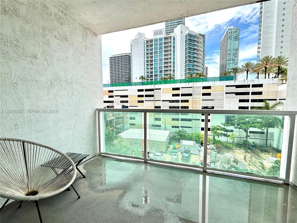For Rent: $3,500 (2 beds, 2 baths, 1065 Square Feet)