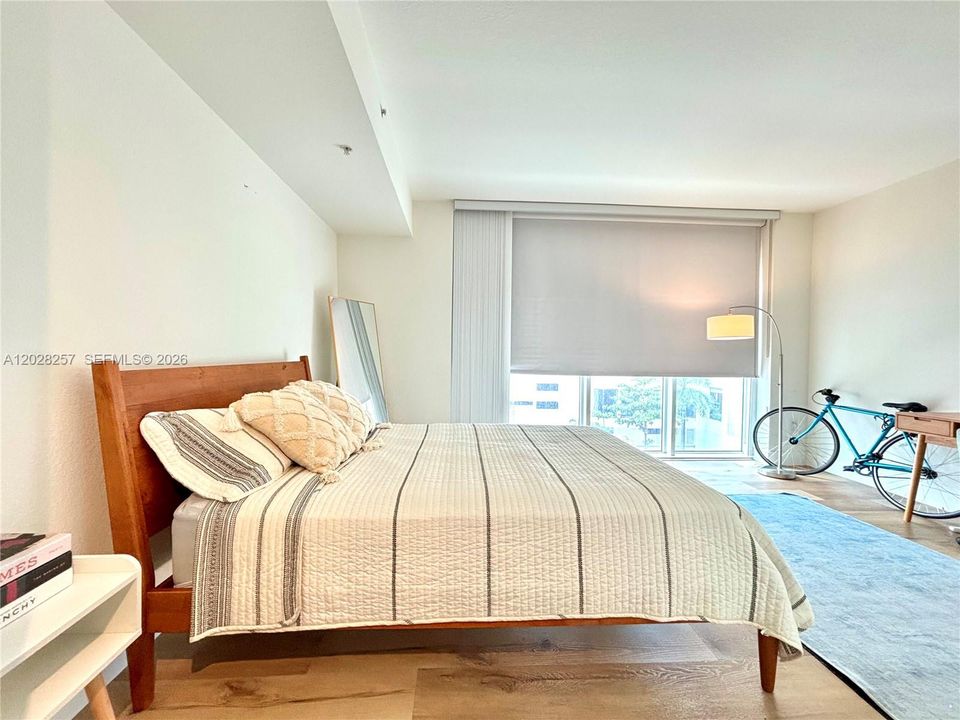 For Rent: $3,500 (2 beds, 2 baths, 1065 Square Feet)