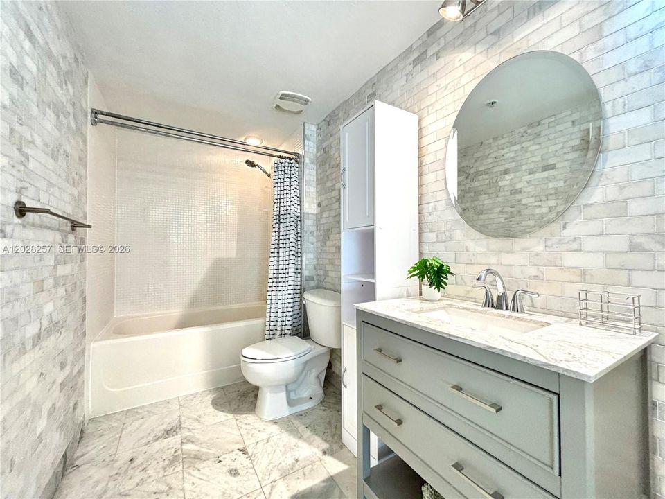 For Rent: $3,500 (2 beds, 2 baths, 1065 Square Feet)