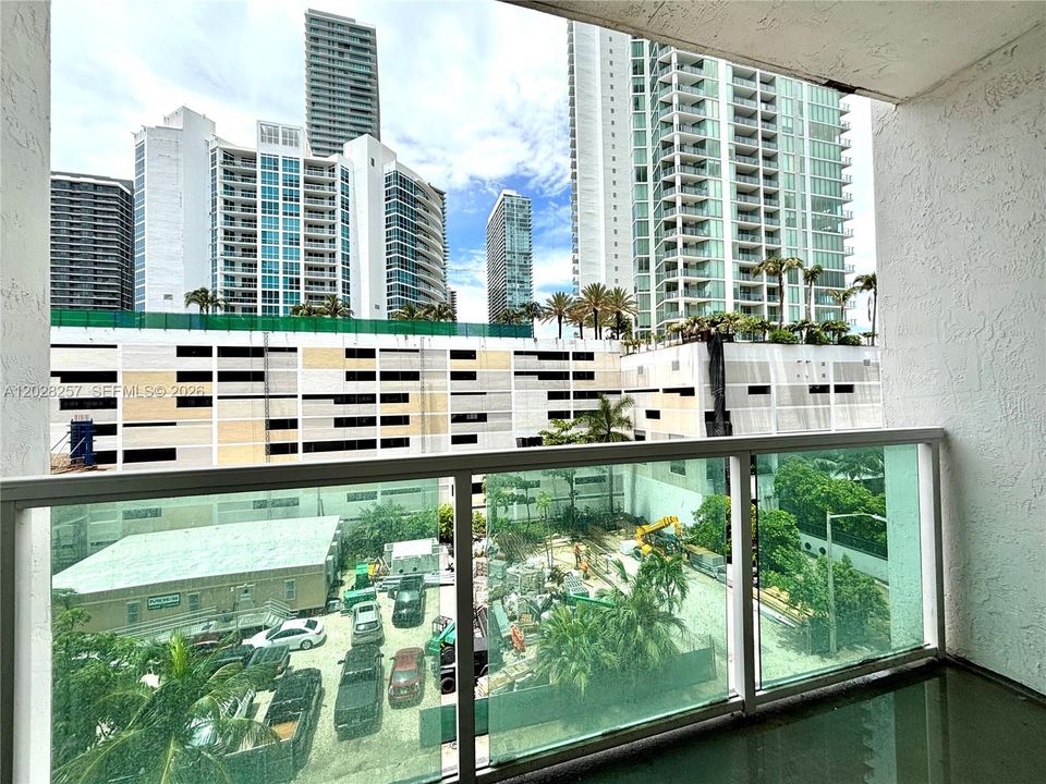 For Rent: $3,500 (2 beds, 2 baths, 1065 Square Feet)