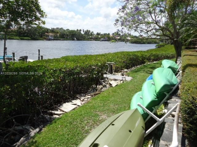 Water Club, Kayaks and paddleboards