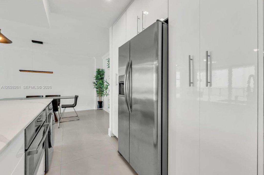 Activo con contrato: $869,000 (2 camas, 2 baños, 1198 Pies cuadrados)