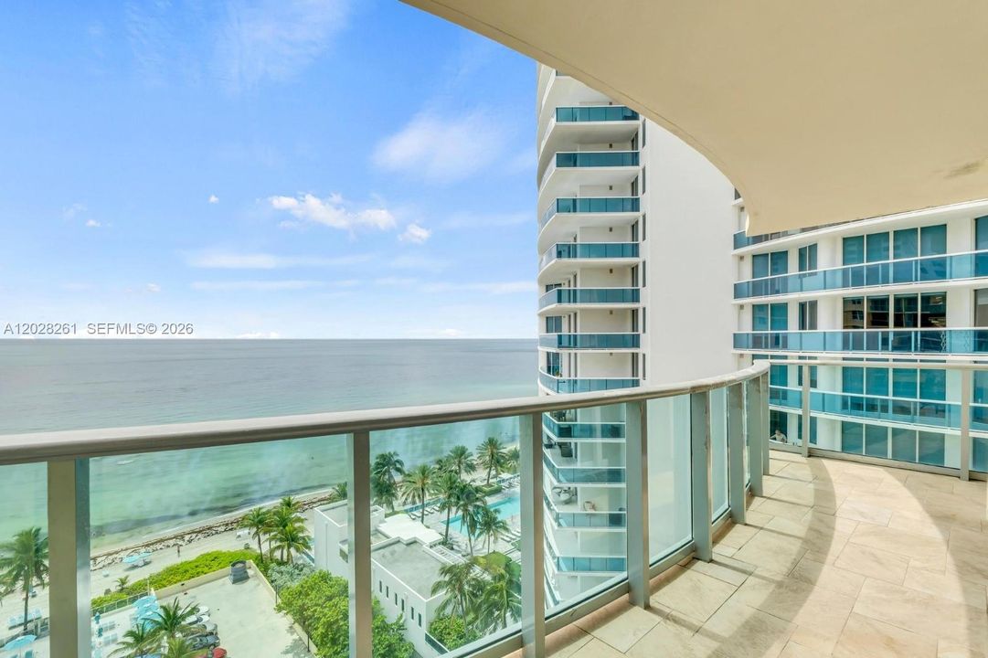 Activo con contrato: $869,000 (2 camas, 2 baños, 1198 Pies cuadrados)