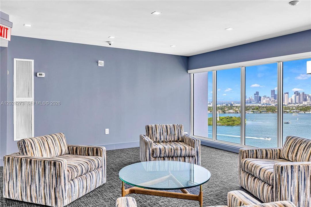 owners lounge