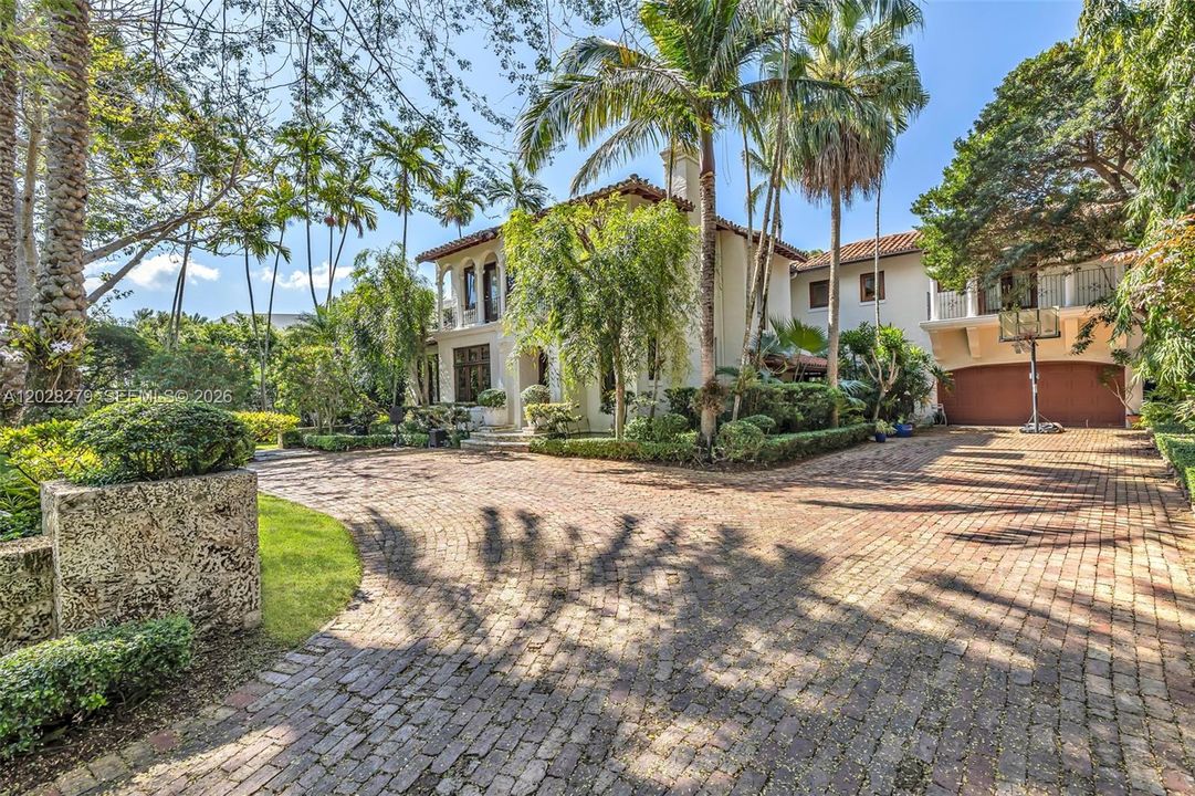 For Sale: $7,785,000 (5 beds, 3 baths, 0 Square Feet)