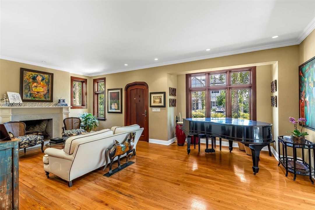 For Sale: $7,785,000 (5 beds, 3 baths, 0 Square Feet)