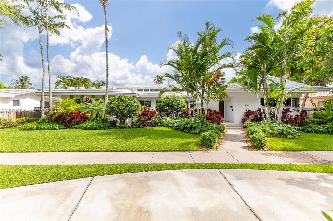For Sale: $2,750,000 (5 beds, 3 baths, 3174 Square Feet)
