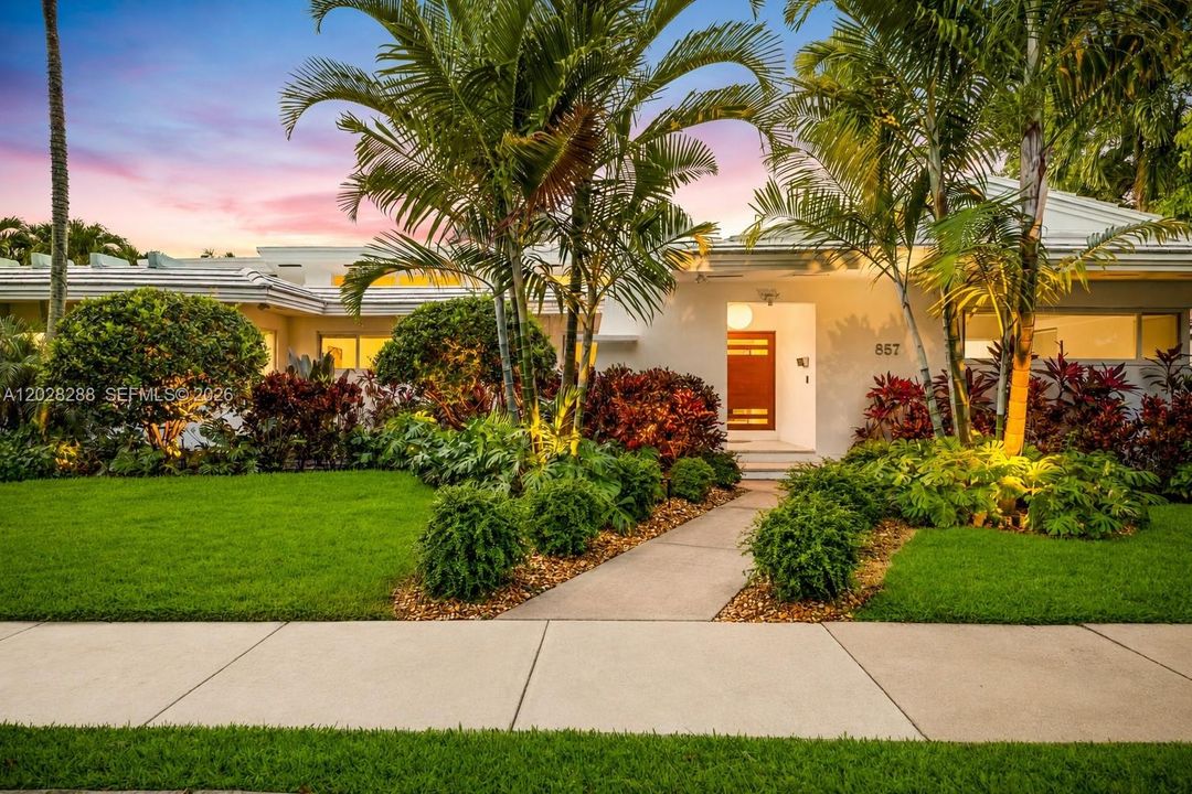 For Sale: $2,750,000 (5 beds, 3 baths, 3174 Square Feet)