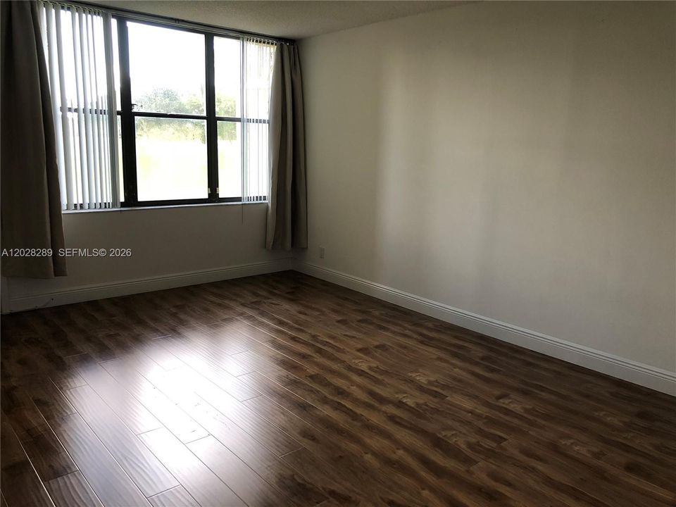На продажу: $330,000 (2 спален, 2 ванн, 1273 Квадратных фут)