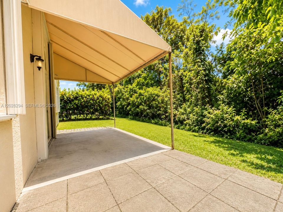 For Rent: $3,450 (4 beds, 2 baths, 2054 Square Feet)