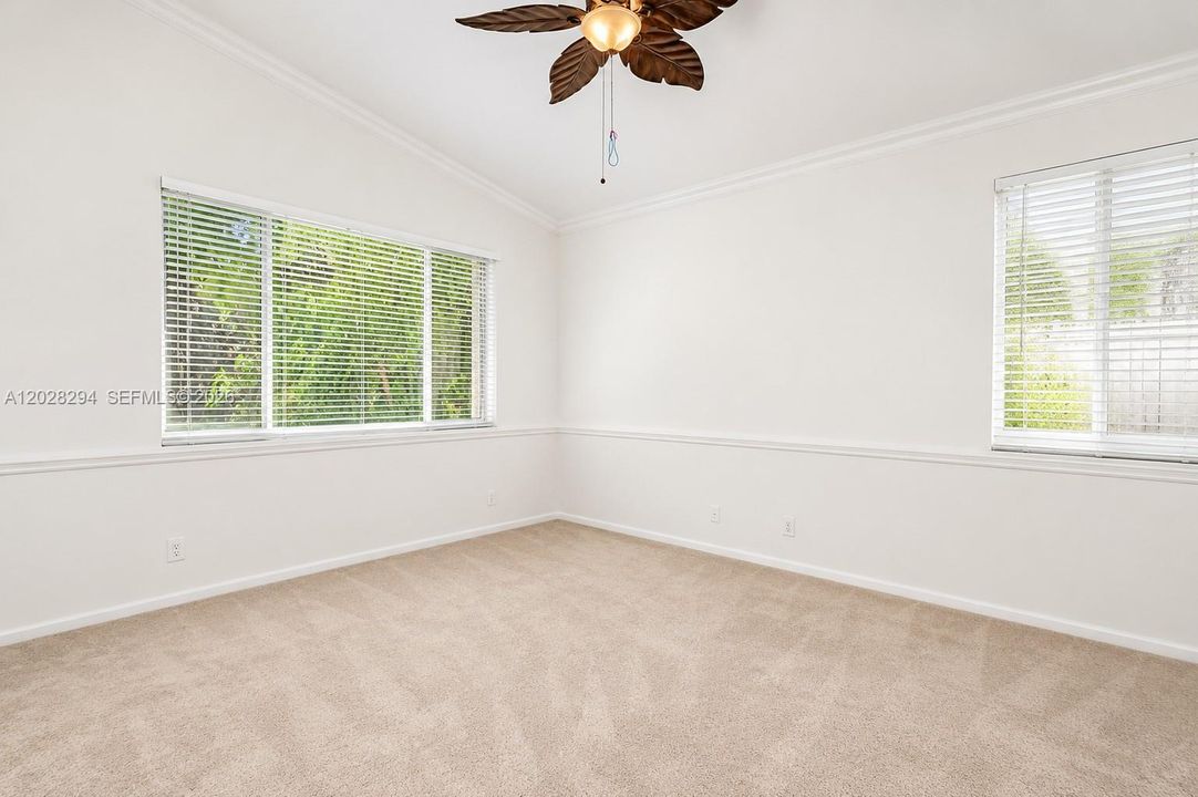 For Rent: $3,450 (4 beds, 2 baths, 2054 Square Feet)