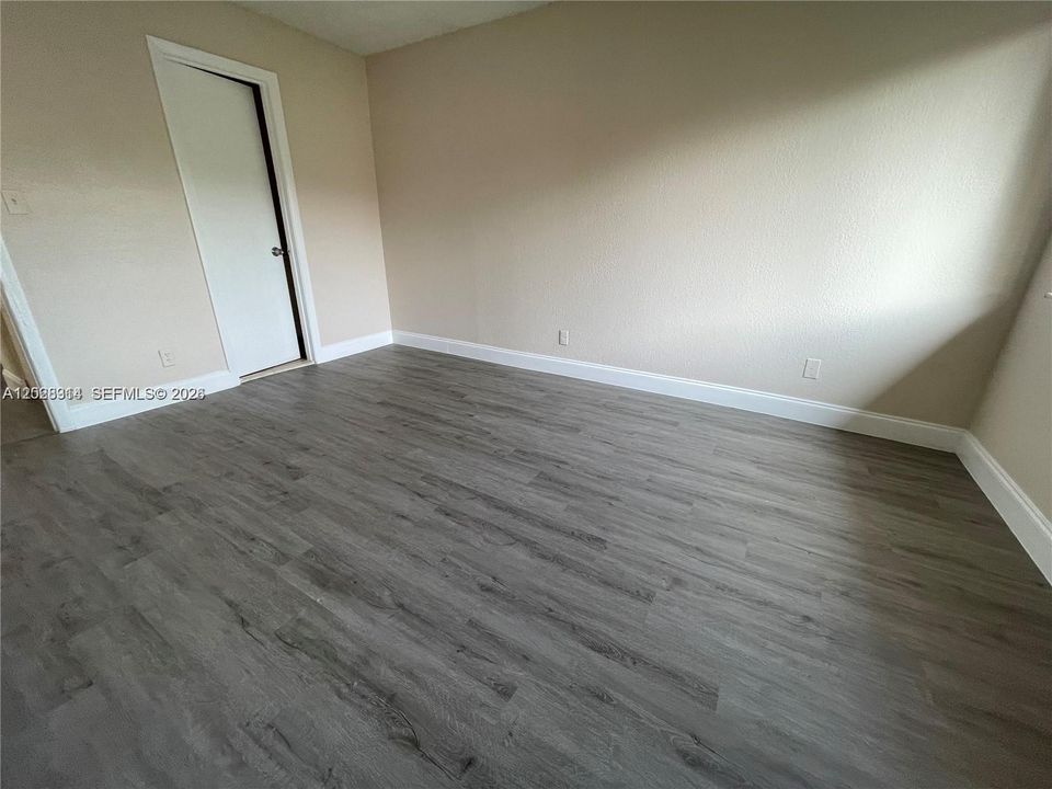 В аренду: $2,050 (2 спален, 1 ванн, 944 Квадратных фут)