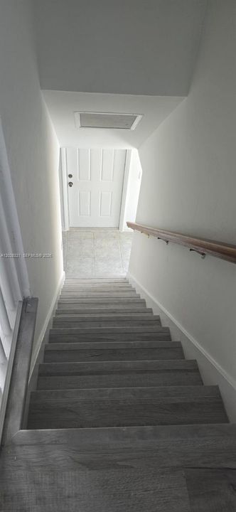 For Sale: $195,000 (2 beds, 1 baths, 986 Square Feet)